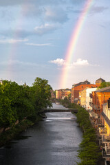 Regenbogen über dem Stadtkanal in Brandenburg