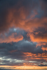 Fototapeta premium Beautiful skyscape with clouds at sunrise