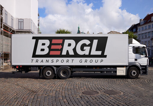 Side View of a Truck Trailer Parked in an Urban Area in Copenaghen, Showcasing Ample Space for Branding and Advertising Opportunities