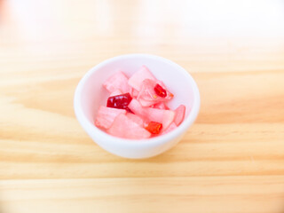 Rouge radish is a type of radish with red pigment, which is used in Chinese restaurants to make appetizers.