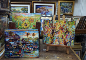 art oil painting in the gallery