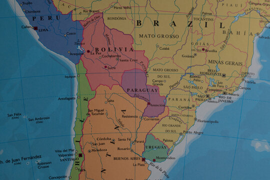 Political map of central South America featuring Bolivia, Paraguay, Uruguay, Brazil, Peru, and Chile.