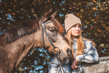Fototapeta premium Frau mit Pferd