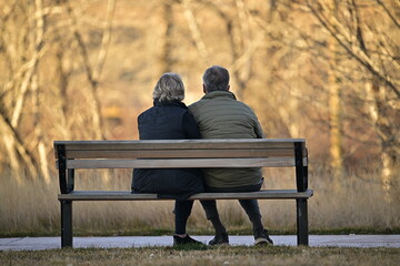 couple on the bench