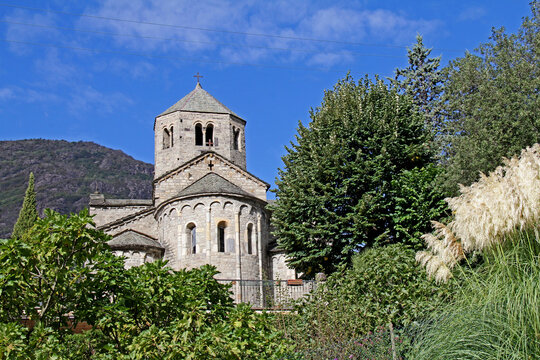 la chiesa romanica di San Salvatore a Capo di Ponte in Val Camonica