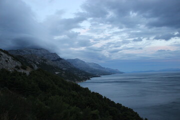 Obraz premium clouds over lake