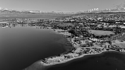 Black and white picture of an aerial view of the city 