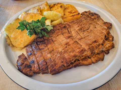 grilled steak with vegetables