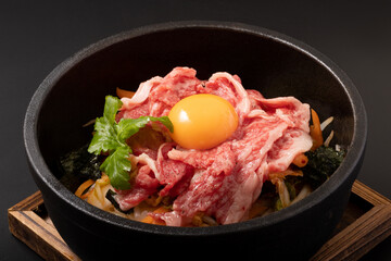 黒毛和牛　石焼ビビンバ