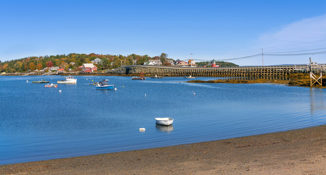 The unique, granite Cribstone Bridge, Bailey Island Bridge, connecting Orr's and Bailey Islands in Harpswell, Maine
