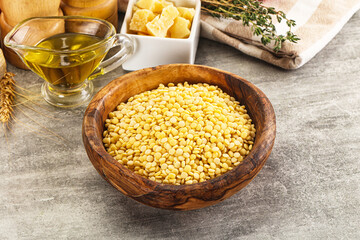 Dry raw wheat pasta - ptitim