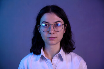 Fototapeta premium employee portrait gradient background