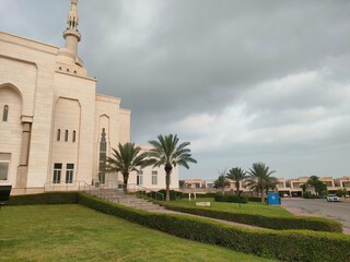 Serenity at Masjid Abu Bakar, Bahria Town Karachi | Lush Greenery, Stunning Architecture, and Peaceful Surroundings 🌴