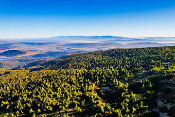 Góry jesienią w Polsce, Beskid Żywiecki, panorama z lotu ptaka z Pilska. © Franciszek