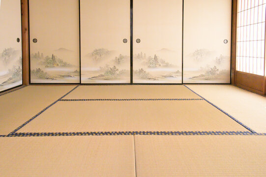 和室の畳と建具