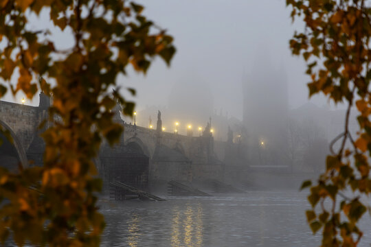 Charles bridge in foggy morning. ( Karluv most v ranni mlze) Prague