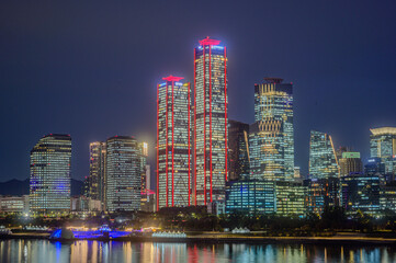 Fototapeta premium Cityscape night view of Yeouido, Seoul, south korea at sunset time