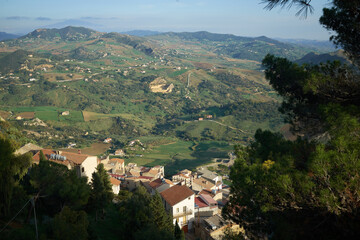 Fototapeta premium landscapes and green pastures of Central Sicily in the Province of Enna, Nicosia