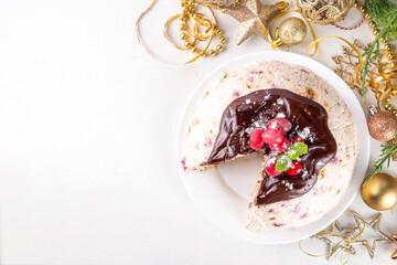 Frozen Christmas cheesecake pudding