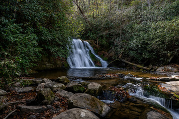 Obraz premium yellow creek falls, robbinsville, north carolina