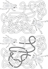 Christmas beetle maze for kids with a solution in black and white