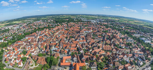 Die mittelfr&auml;nkische Stadt Bad Windsheim an der Aisch im Luftbild