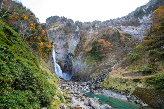 富山名瀑「称名滝」