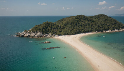 Obraz premium An aerial view of a small island with a long, white sand beach on a sunny day