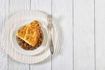 vegan shepherds pie of lentils with mashed potato