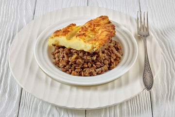 vegan shepherds pie of lentils with mashed potato
