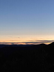 Obraz premium Coucher de soleil sur la montagne, Les Cévennes