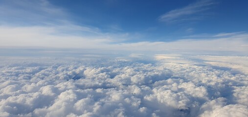 Naklejka premium view of the clouds