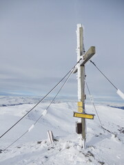 Obraz premium Anraum am Gipfelkreuz der Gaipahöhe 2192m