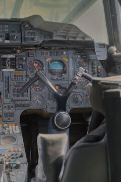 cockpit of a concorde airplane