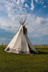 Indianer Tipi auf dem Reiterhof Toll in Münklingen bei Weil der Stadt © RoLoGrafie
