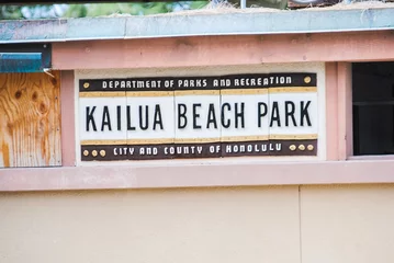 Fototapete Naturpark Kailua Beach Park sign, Oahu, Hawaii  © Valeria Venezia