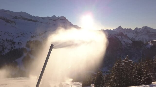 Drone canon &agrave; neige