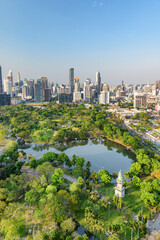 Obraz premium Awesome aerial view of Lumphini Park and Bangkok city, Thailand