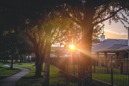 Sunset at a neighborhood close to a lake in Baytown, Texas (Houston)