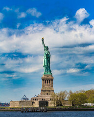 Obraz premium statue of liberty city