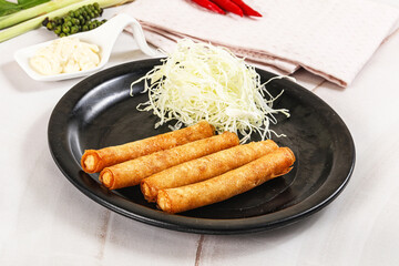 Fried spring roll with prawn
