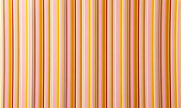 Lignes verticales vibrantes avec mouvement horizontal, effet graphique dynamique et moderne, tonalit&eacute;s chaudes et harmonieuses, ambiance abstraite et visuelle captivante