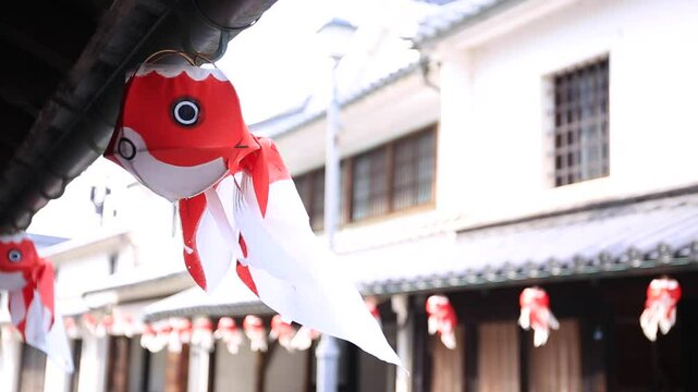 柳井白壁通りと金魚ちょうちん