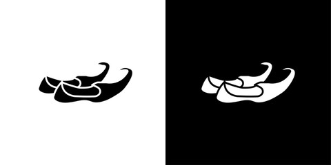 Arabian khussa icon linear logo isolated