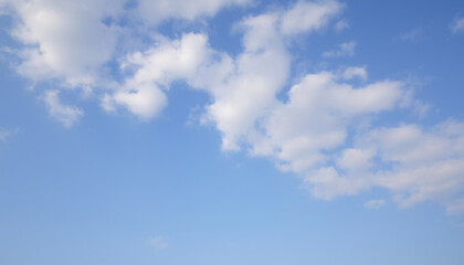 Naklejka premium Stunning Cloud and Sky Photography Prompts for Captivating AI Image Creations