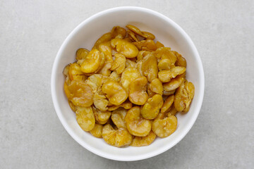 Roasted salted broad beans snack