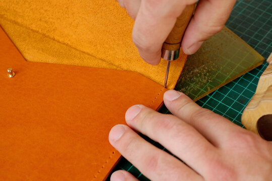 Crafting Leather Goods, Hands-on Artisan Leather working Process