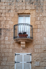 Balkon an einem Haus In den engen Gassen von Mdina der früheren Hauptstadt von Malta 