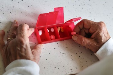Daily pill sorting box; Being sick; Taking medications