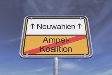 Ortsschild - Ortstafel - Ampelkoalition - Neuwahlen - Himmel - Wolken - Deutschland